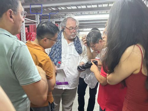 mais recente caso da empresa sobre O Grupo Cipanguo da França visitou a nossa empresa para uma visita guiada