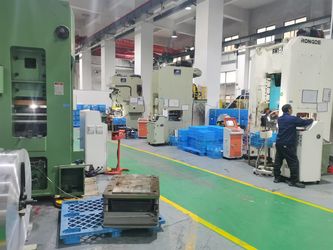 Guangzhou Fuheng Auto Parts Supply Chain Co., Ltd. linha de produção da fábrica