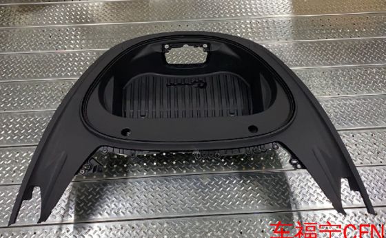 Tesla Model 3 2021 Frunk Assembly 1645350-00-A Cobertura de plástico preto