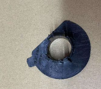 Suporte do Sensor de Estacionamento do Para-choque Dianteiro Tesla Model S 2015-2021