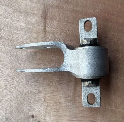 Suporte do Braço da Unidade de Acionamento Dianteiro Esquerdo 12-21 Tesla Model S X 1055366-00-H