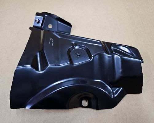 Tesla Modelo Y Mão direita Bracket de asa inferior 32x32x8 Ferro preto